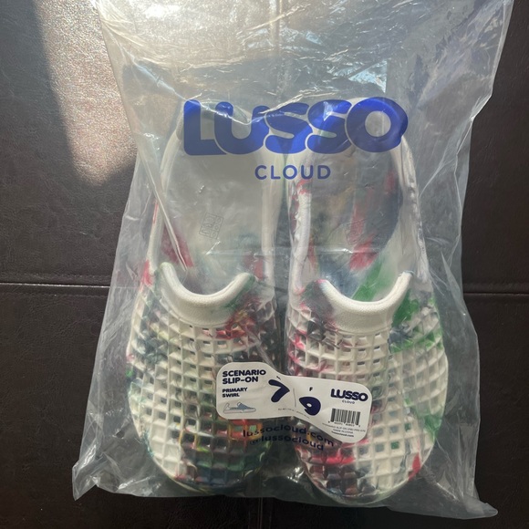 New in packaging LUSSO CLOUD SCENARIO SLIP ON - Picture 2 of 4